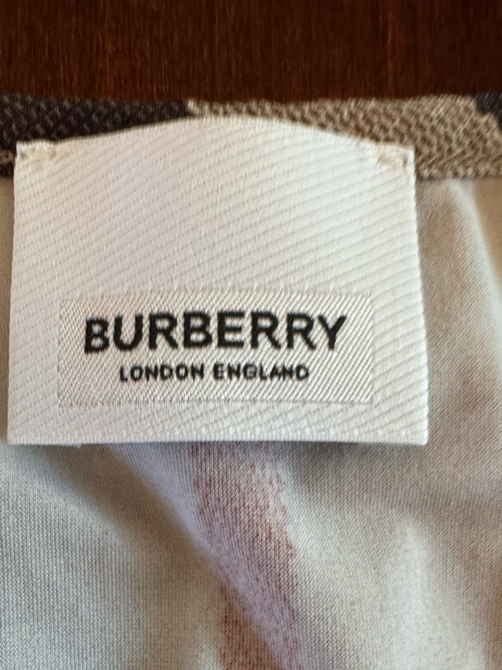 Burberry
Vintage Check Crop Top - Picture 5 of 6